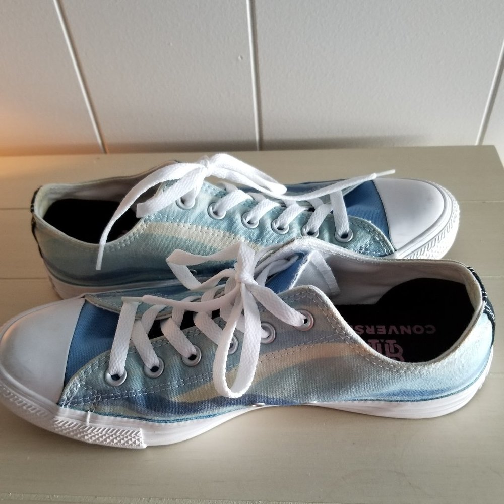 Stranger Things Fans RHTF Millie By You All Star Converse Blue Wave Unisex